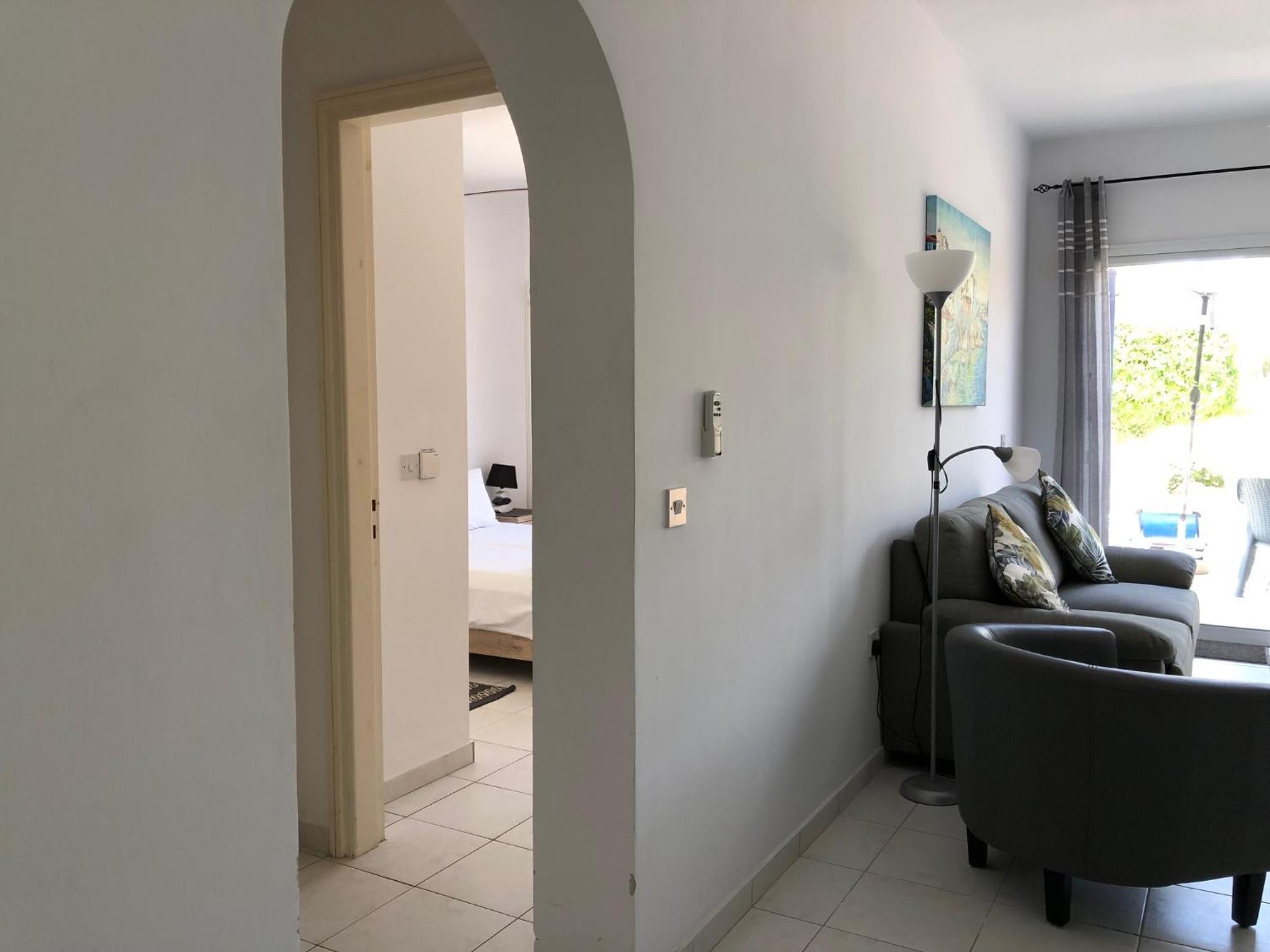 Stylish 1 Bedroom Apartment In Limnaria Gardens Pafos Dış mekan fotoğraf