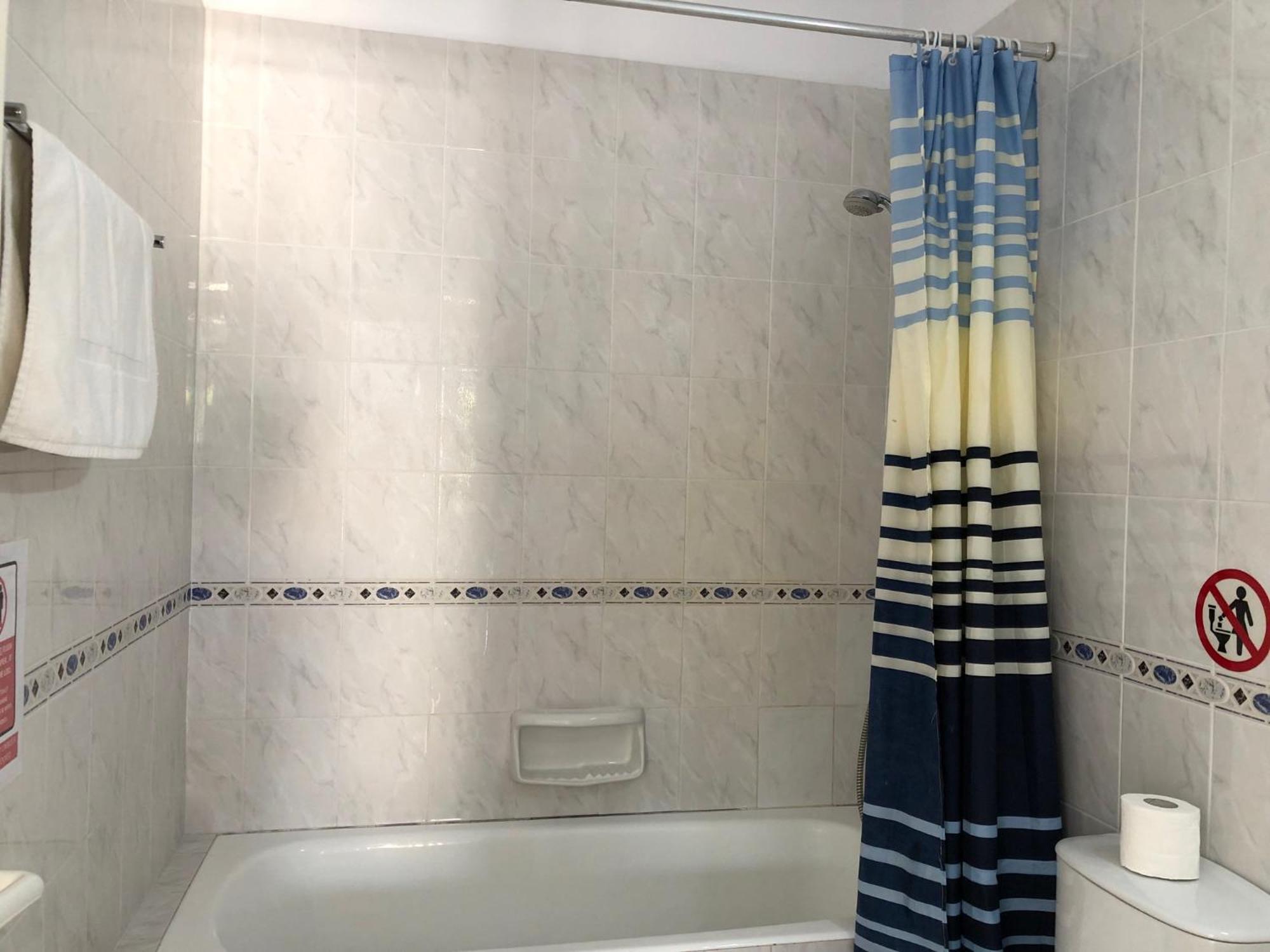 Stylish 1 Bedroom Apartment In Limnaria Gardens Pafos Dış mekan fotoğraf