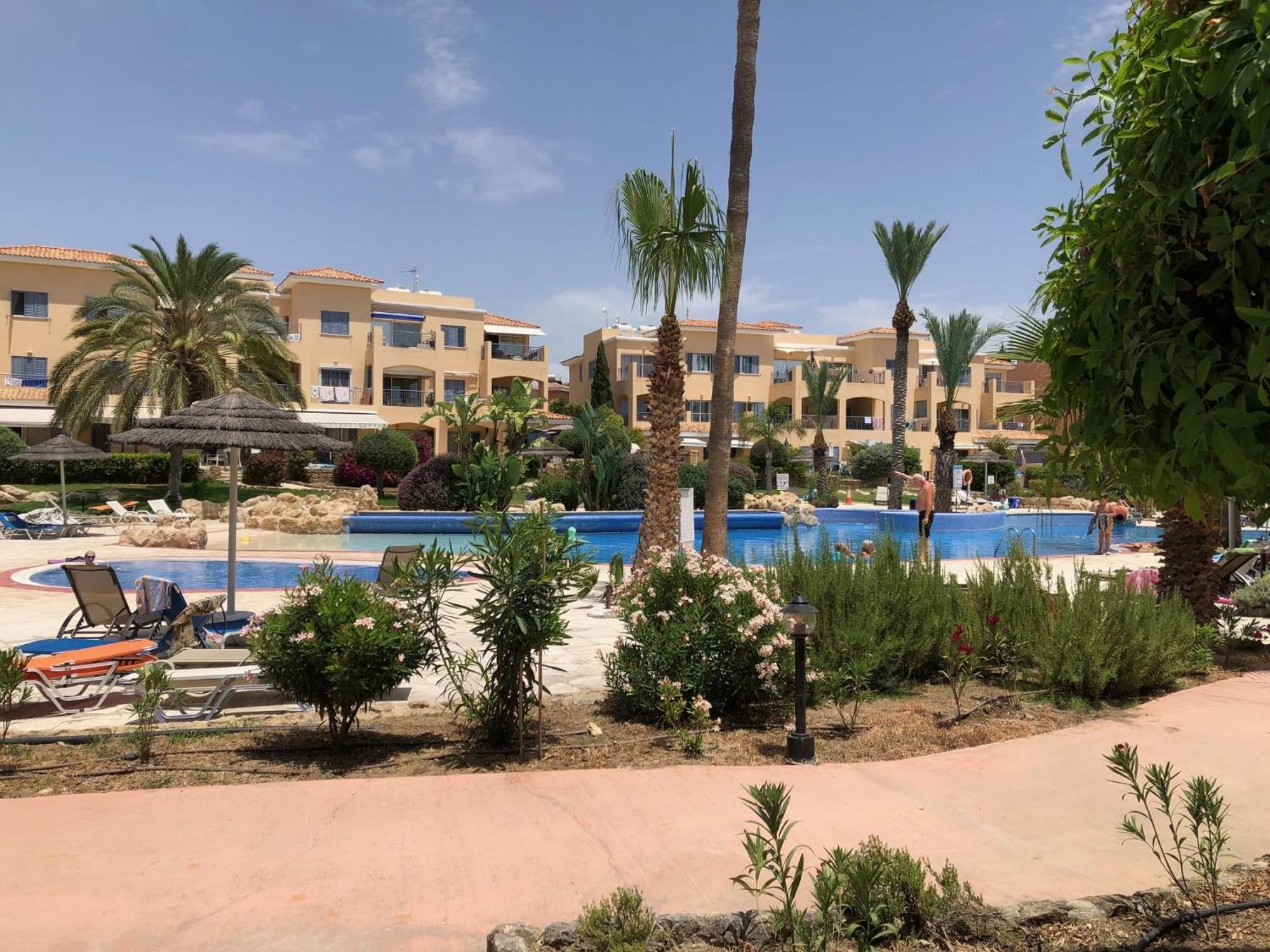 Stylish 1 Bedroom Apartment In Limnaria Gardens Pafos Dış mekan fotoğraf
