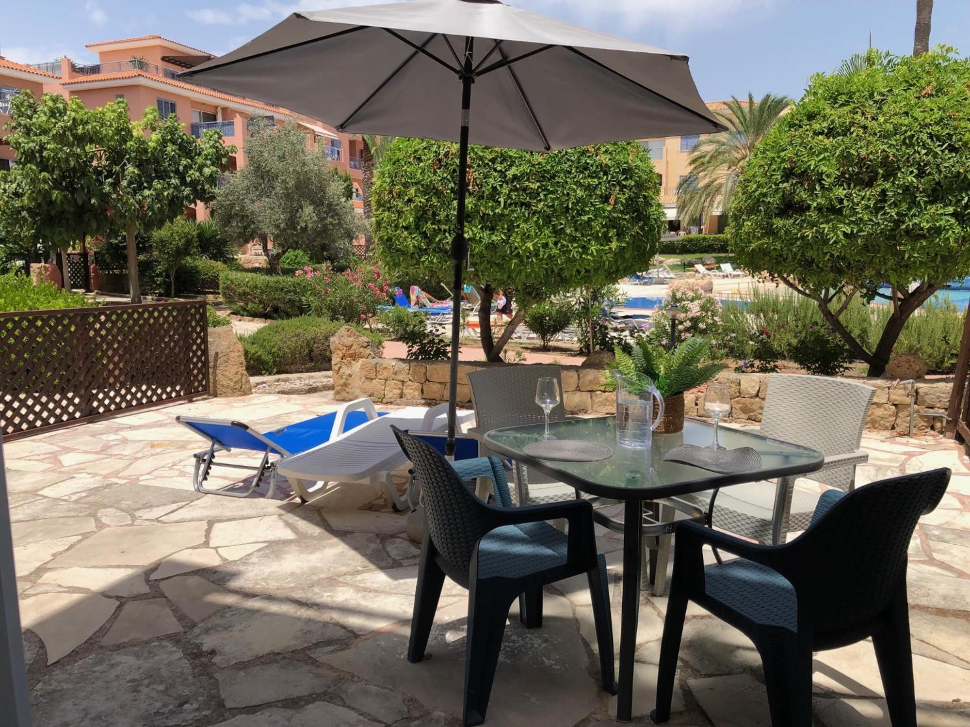 Stylish 1 Bedroom Apartment In Limnaria Gardens Pafos Dış mekan fotoğraf